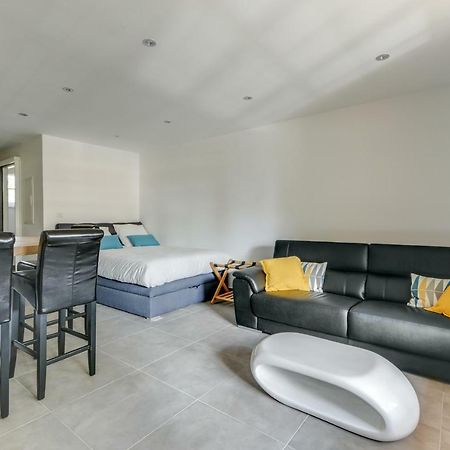 Apartament Le Hameau Des Pins Saint-Raphaël Zewnętrze zdjęcie