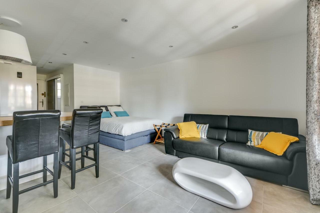 Apartament Le Hameau Des Pins Saint-Raphaël Zewnętrze zdjęcie
